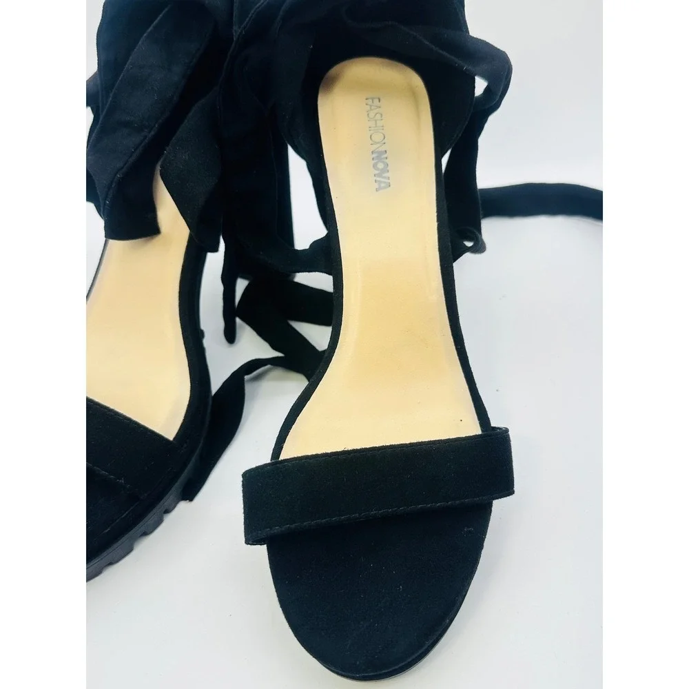 Fashion Nova Black Lace Up Platform Block Heel Lug Sole Sandals Womens Size 11